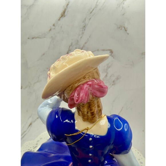 Royal Doulton Mary HN3375 Figure of the Year 1992 England EXCELLENT CONDITION - Picture 13 of 14